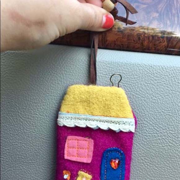 BNWT PARTY PACK PASSPORT HOLDER CARD HOLDER & MORE - Picture 3 of 8